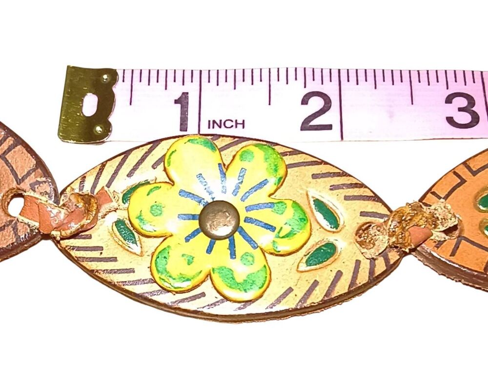 Leather link belt featuring hand-tooled, brightly painted floral medallions Boho - Picture 3 of 10